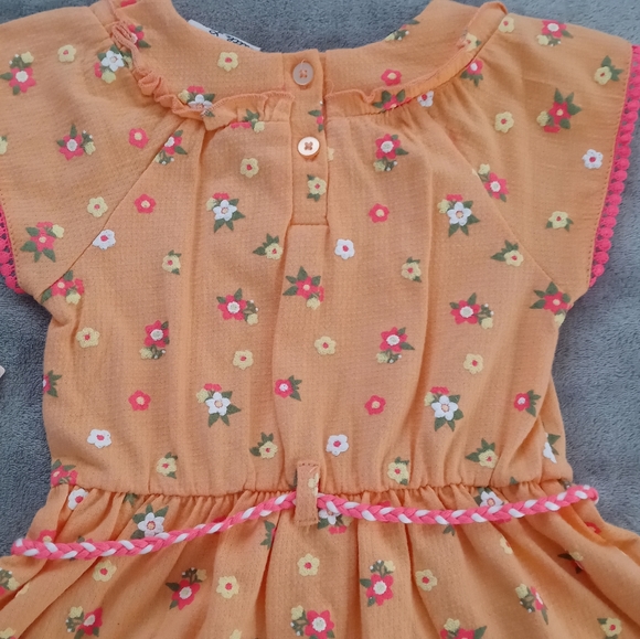 NWT Little Lass 2 pc Capri Set With Scrunchie - Picture 4 of 6